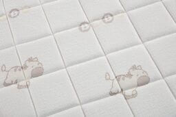 Colchón Elaxtic para cunas y camas de bebé, fabricado en Galicia. Colección Baby Elaxtic 2023.